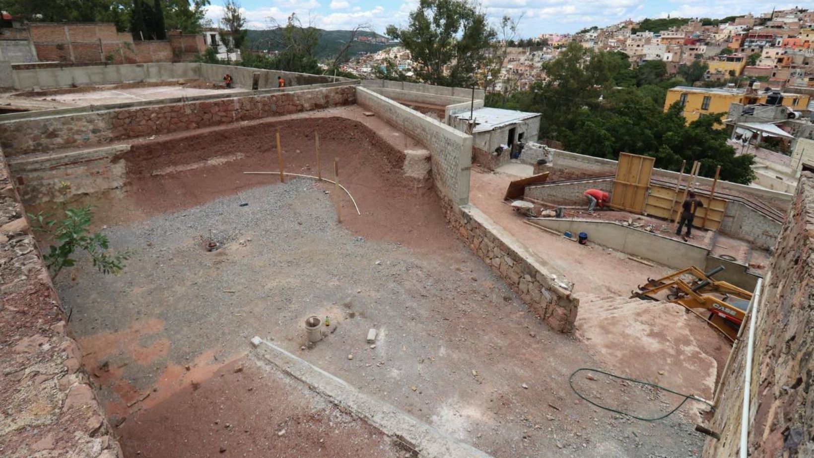 Avanza a paso firme construcción del parque urbano en el barrio del Carrizo, Guanajuato