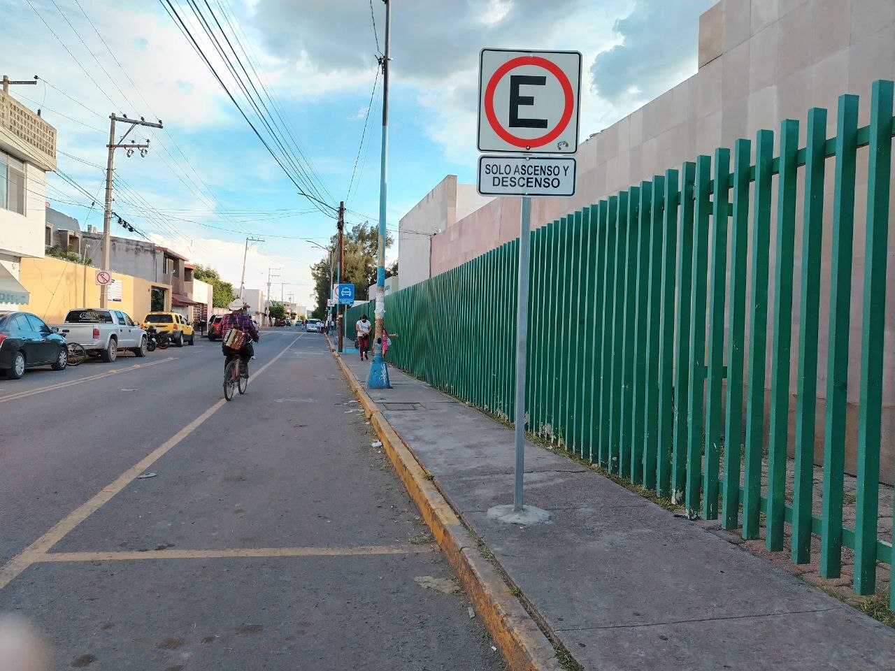 Taxistas sufren asaltos en la zona del IMSS de Salamanca; suman al menos cinco robos al mes 