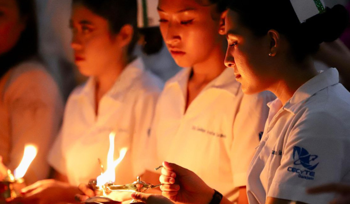 Estudiantes de enfermería del CECyTE se gradúan en Purísima del Rincón: así fue su emotiva ceremonia 