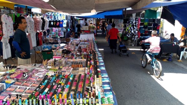 Ante asesinato de comerciante en el tianguis Lagunilla de Irapuato, comerciantes exigen seguridad 