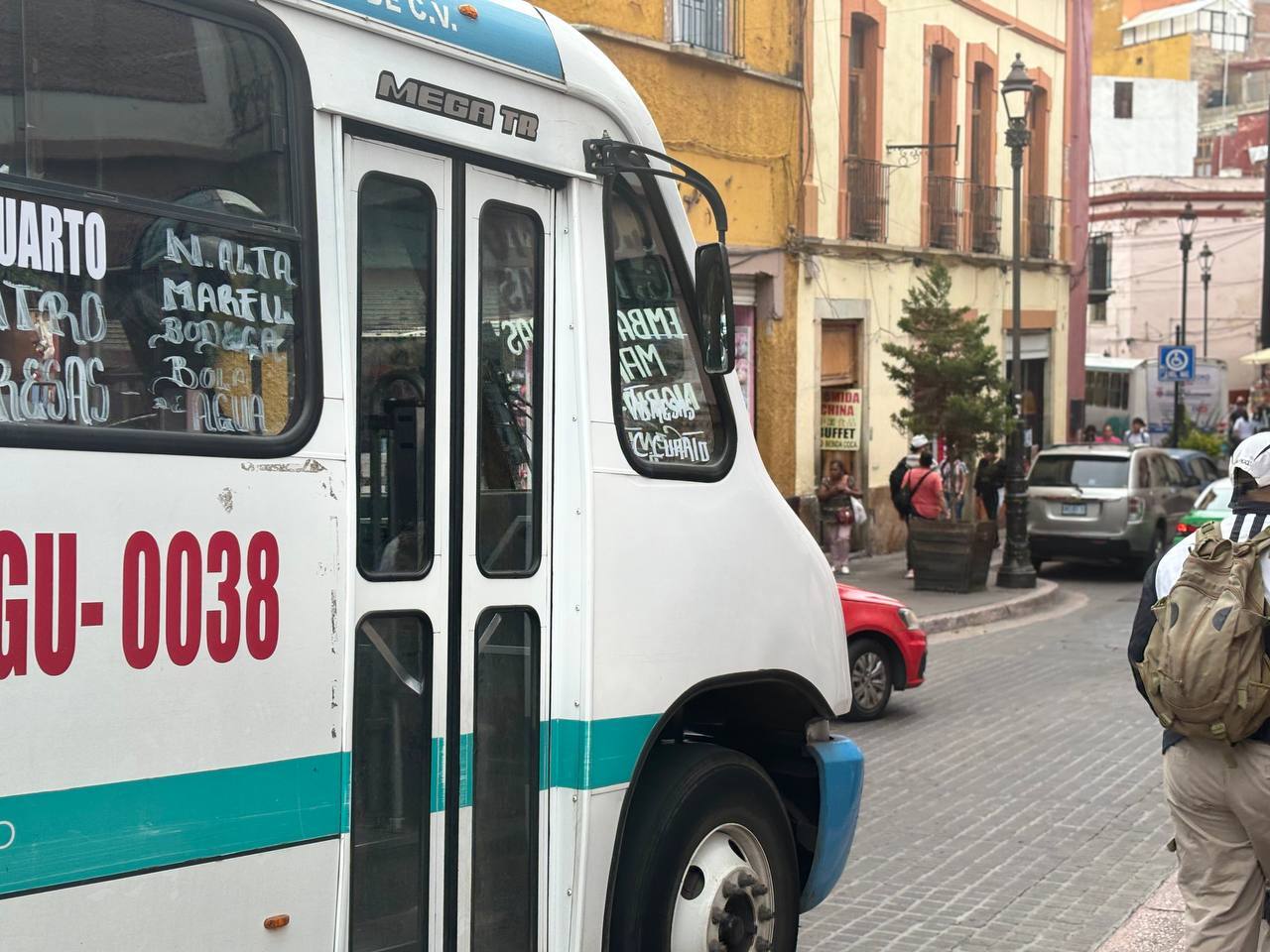 Transportistas de Guanajuato reportan denuncian ataques con piedras en estas zonas de la capital