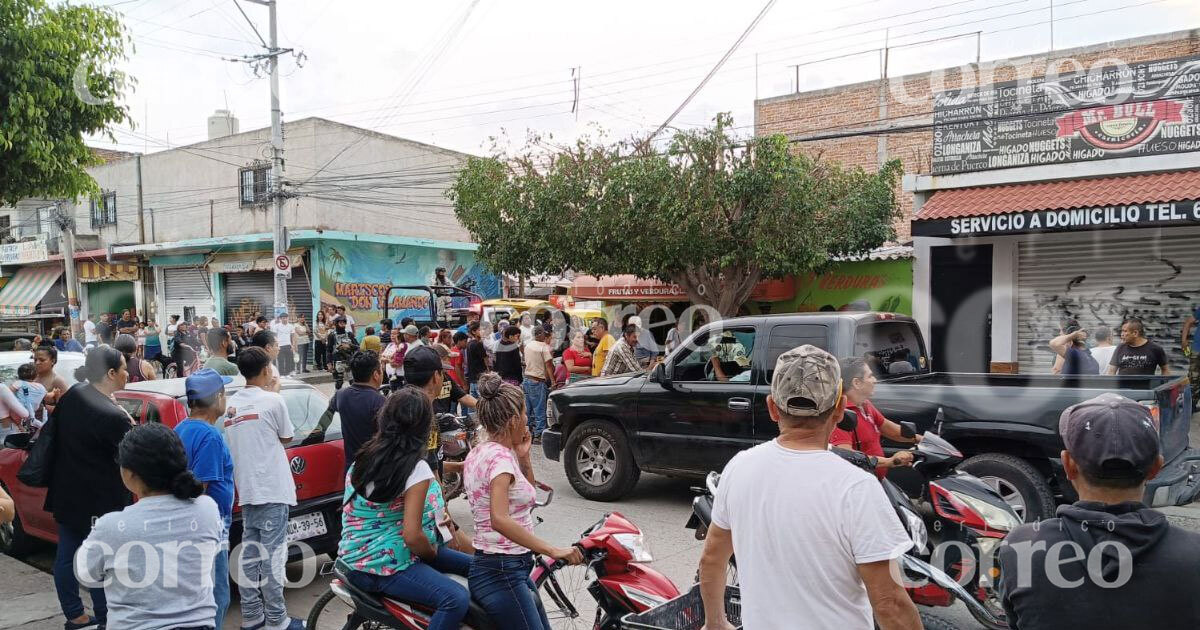 Asesinan a joven afuera de frutería en la colonia Ejidal de Celaya