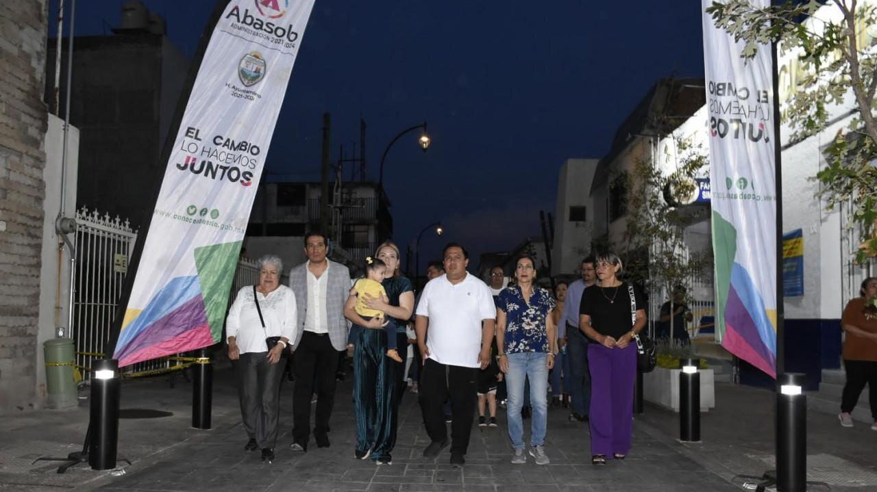 Chío Cervantes inaugura Calle Guerrero en Abasolo