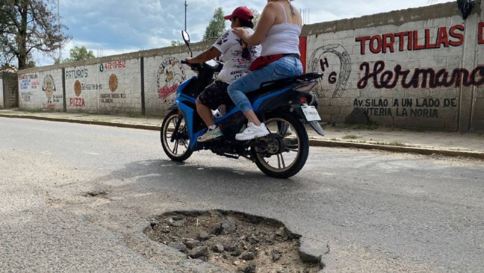 Lluvias incrementan baches y caos vial en Silao, ¿hay soluciones?