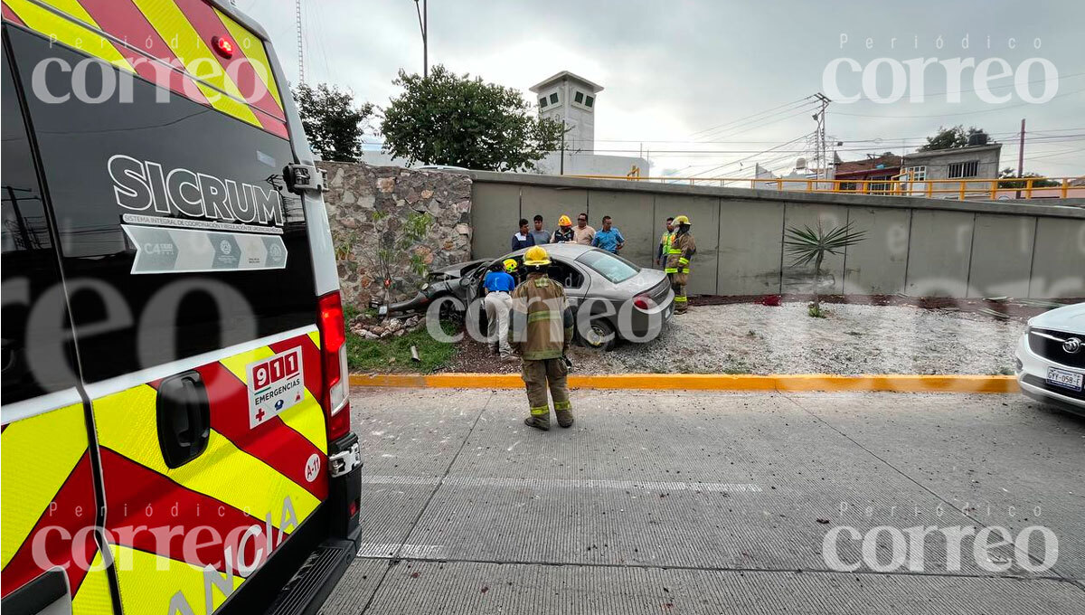 Accidente en el Malecón del Río en León deja una mujer herida