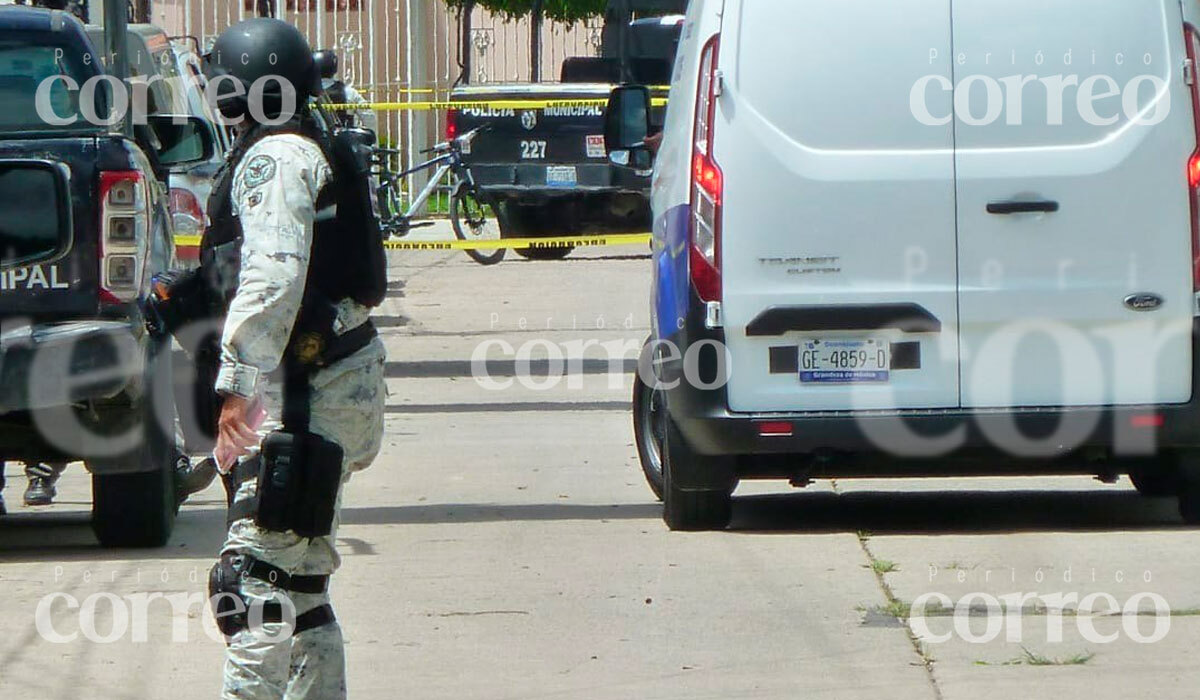 Hombre encuentra a su hijo, a su novia y a la madre de esta asesinados en León