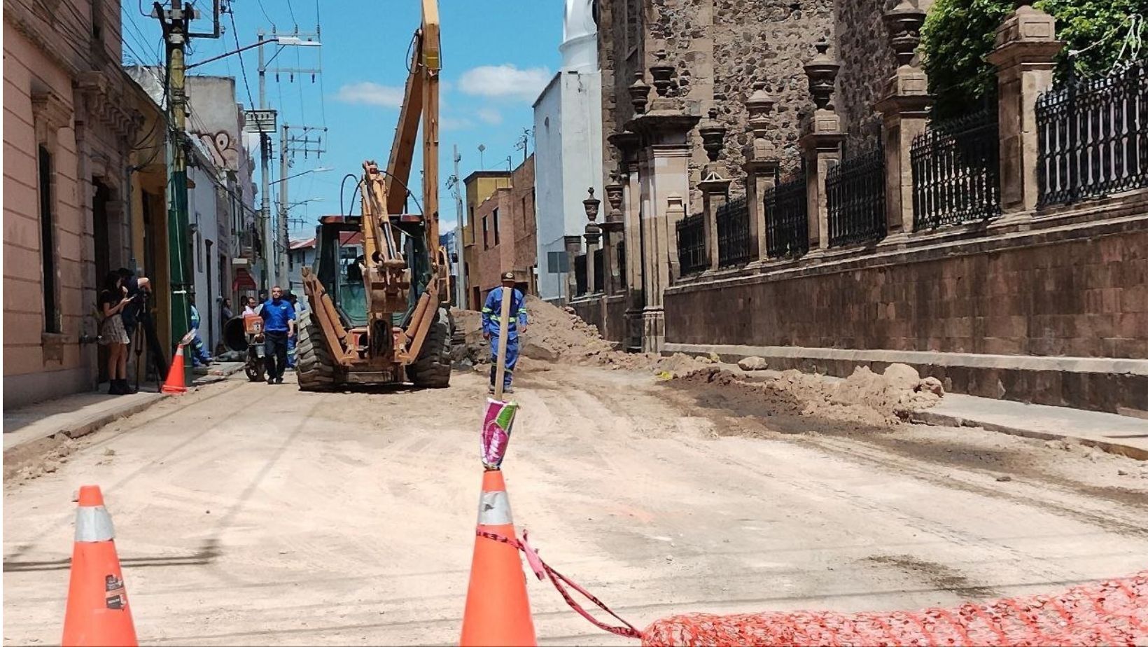 Japami evalúa riesgos de socavones en Irapuato tras hundimientos