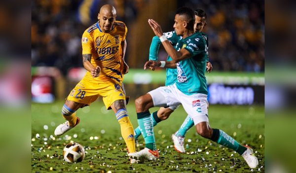 Se revelan los audios del VAR del momento polémico en León vs Tigres