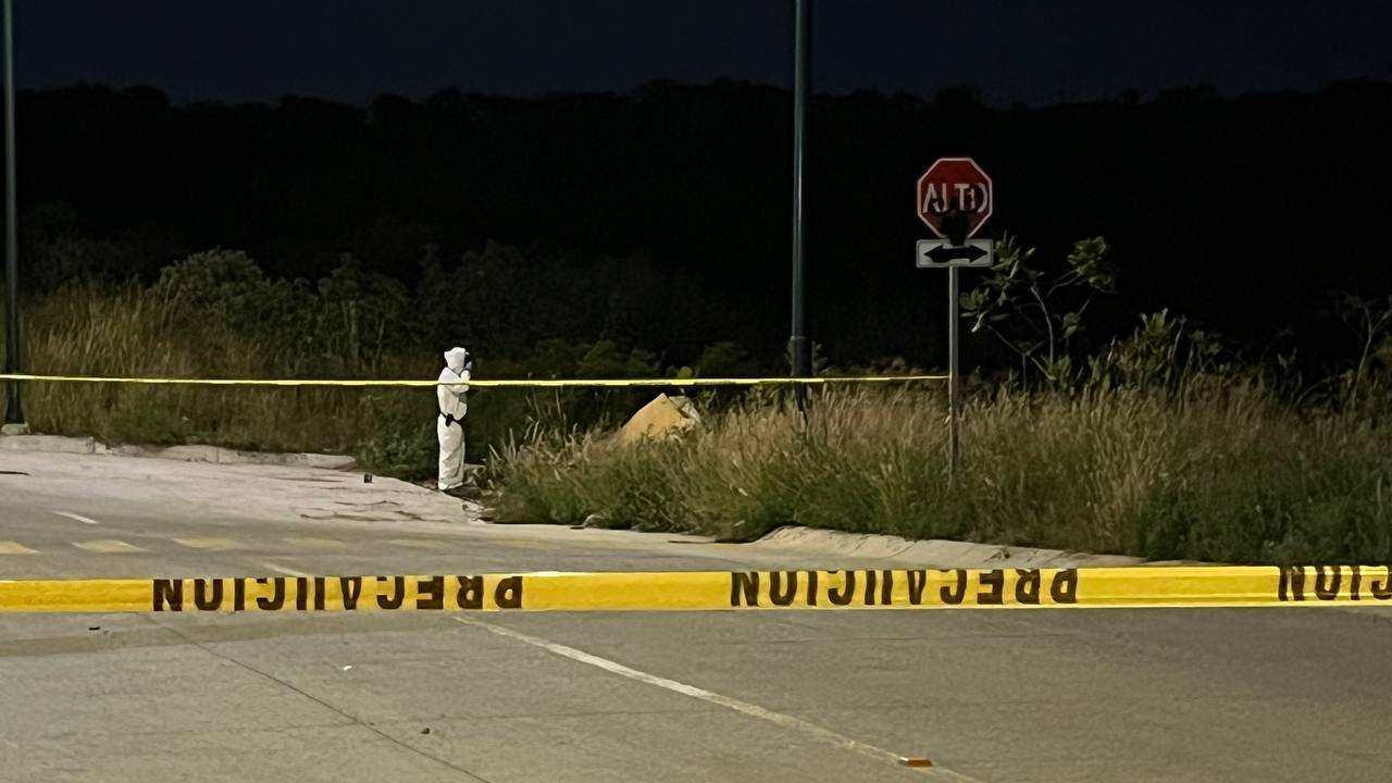 En la colonia Urbivilla del Roble de León fue localizado un hombre sin vida en un terreno baldío 