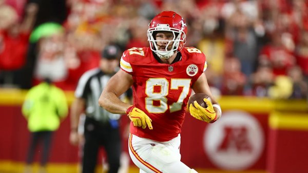 Los Jefes de Kansas City logran mantener su invicto en la NFL