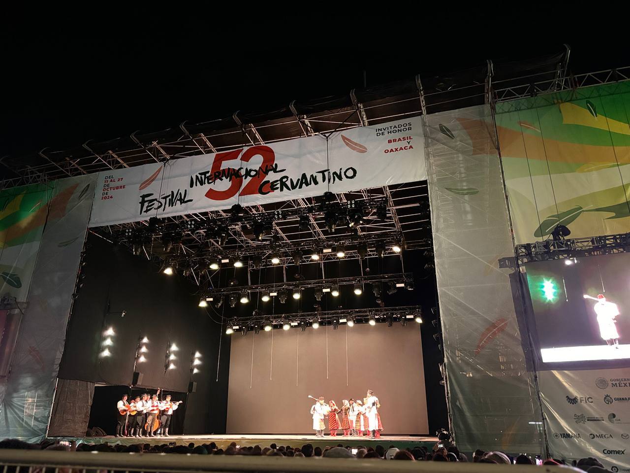 Ensamble Nacional de Danza Folclórica de Croacia impresiona a la Alhóndiga en el FIC 52 de Guanajuato 