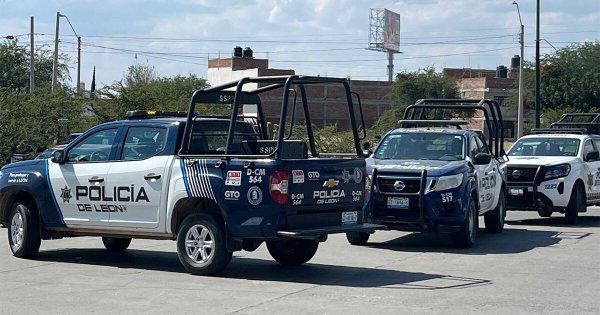 FGE catea gimnasio en la colonia Santa María del Granjeno en León por sospecha de fosa clandestina 