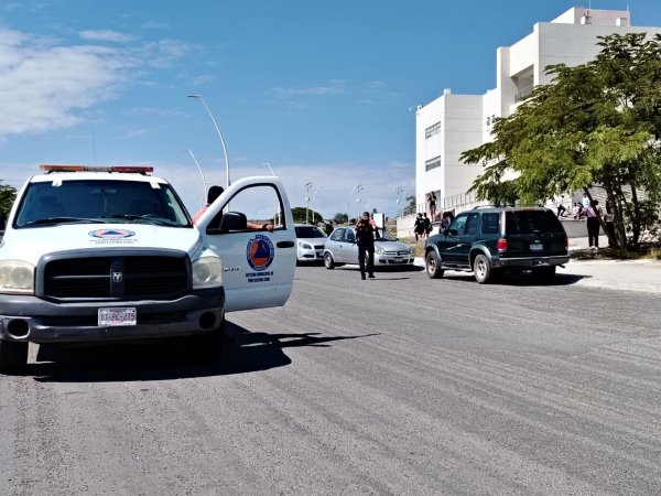 Venta de alcohol ilegal y falta de transporte se suman a quejas de estudiantes UG en El Copal de Irapuato