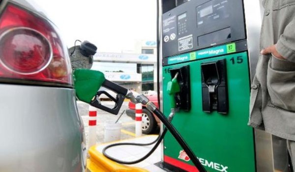 Hacienda mantiene sin estímulos a Premium y diésel : ¿Cuánto cuesta el litro de gasolina hoy?