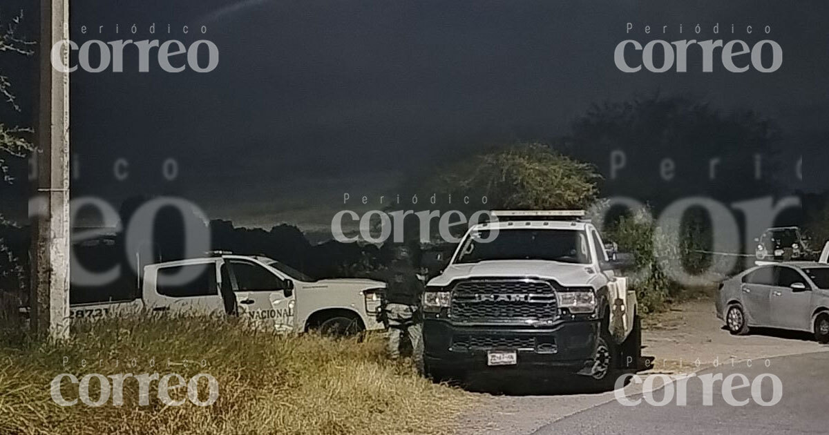 Abandonan dos cuerpos en un vehículo junto al canal de Labradores en Celaya 