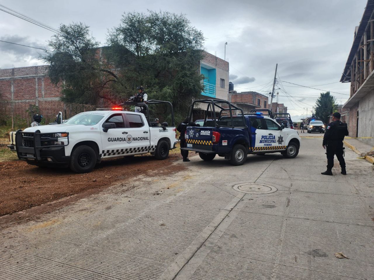 Joven es encontrado al interior de su casa en la colonia La Aldea de Yuriria con huellas de violencia 