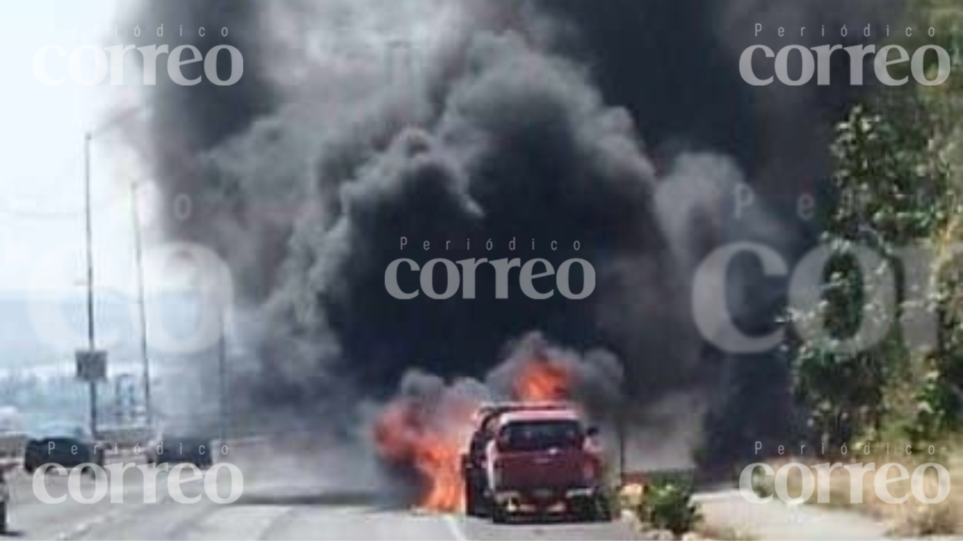 En Irapuato una grúa se incendia en el Cuarto Cinturón Vial ¿qué pasó?