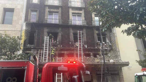 Se incendia bodega y departamentos del centro de la Ciudad de México ¿qué pasó?