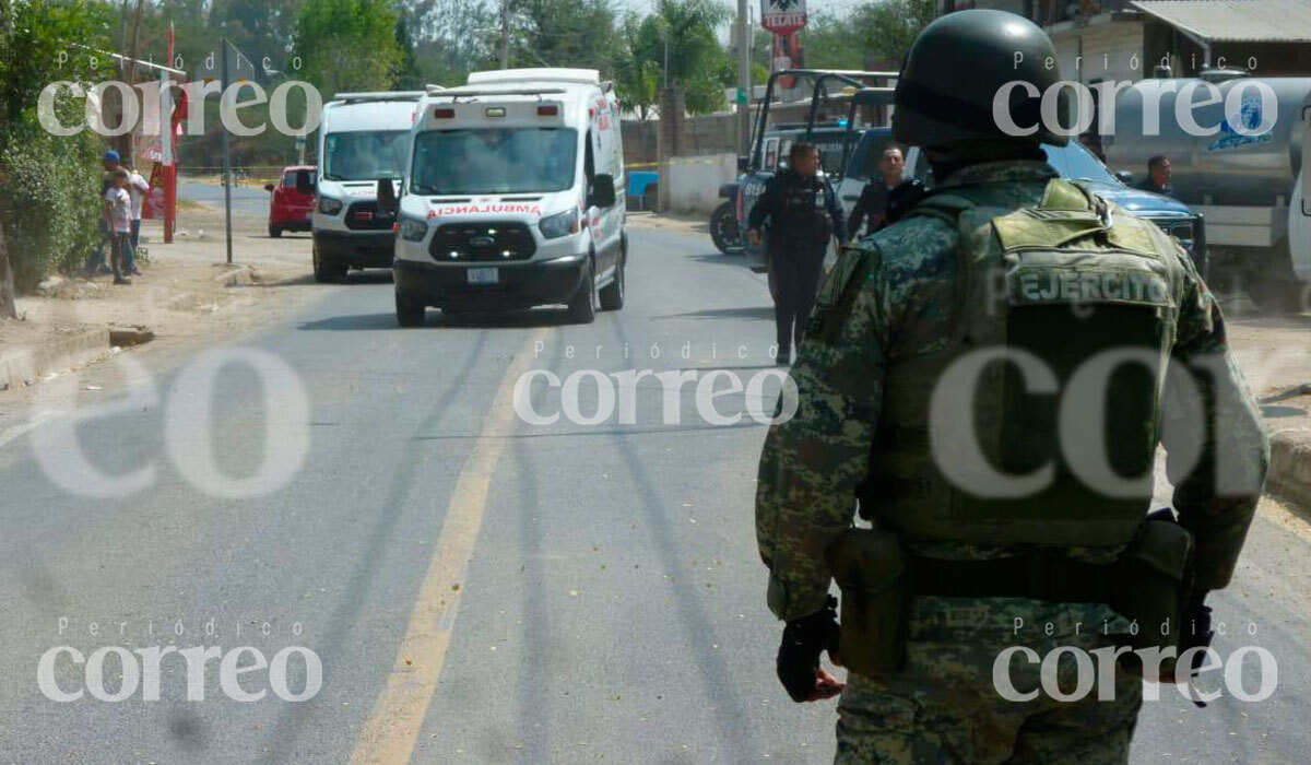 Atacan a tres custodios al salir de trabajar en el Cereso de León; hay dos muertos