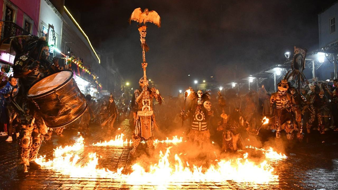 Desfile de Calaveras y Catrines deslumbra a más de 18 mil personas en Guanajuato