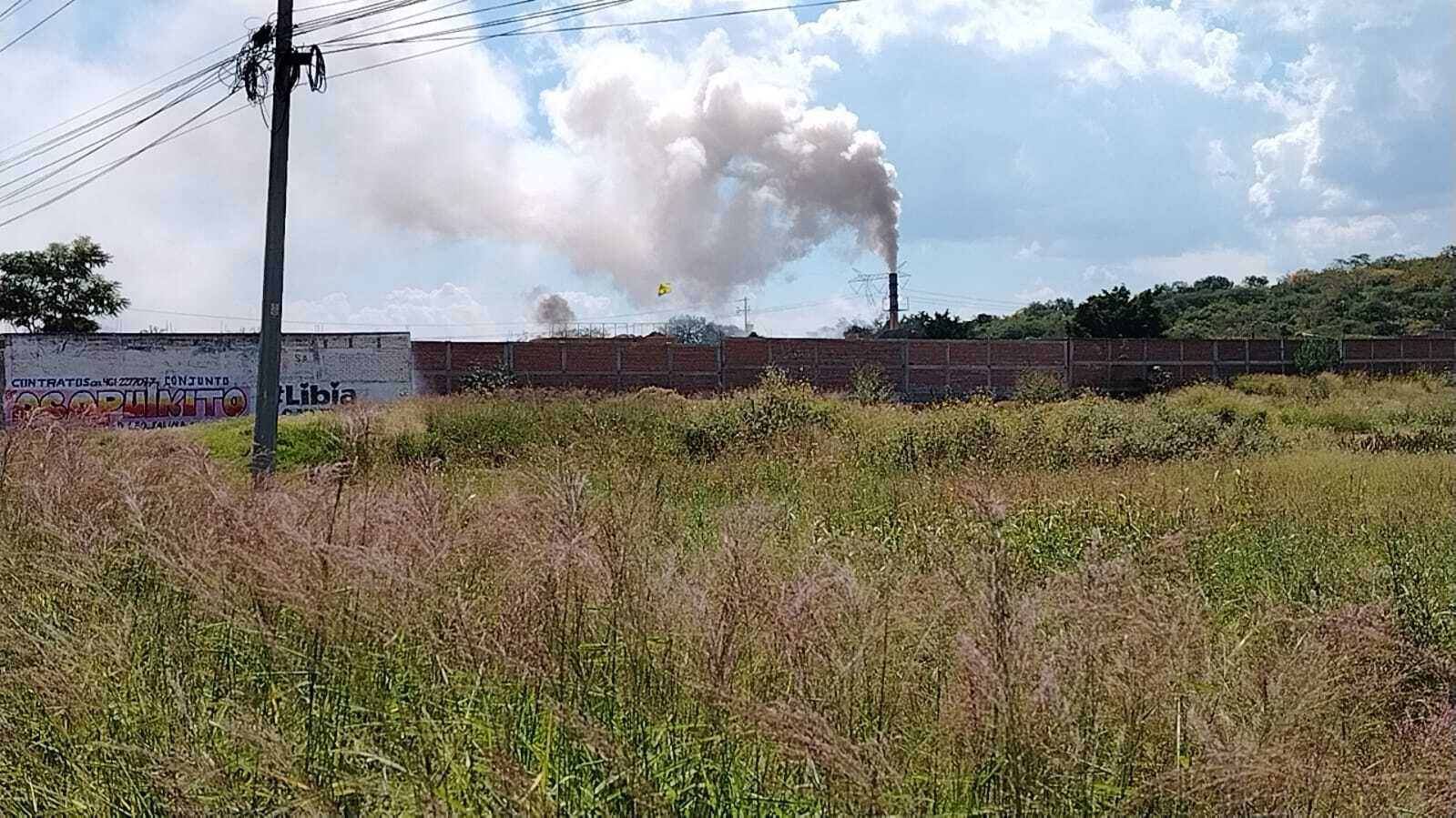 Planta asfaltadora de Celaya genera humo y olores tóxicos, ¿hay peligro para la salud? 