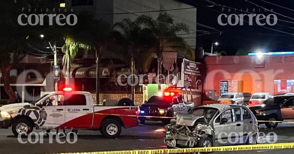 Tras choque, muere mujer en la colonia Los Paraisos en León 