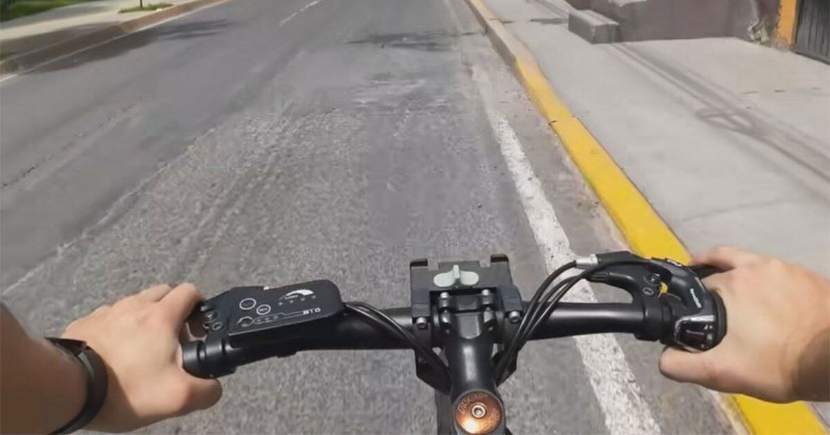 Influencer denuncia problemas en las ciclovías de León a través de redes sociales