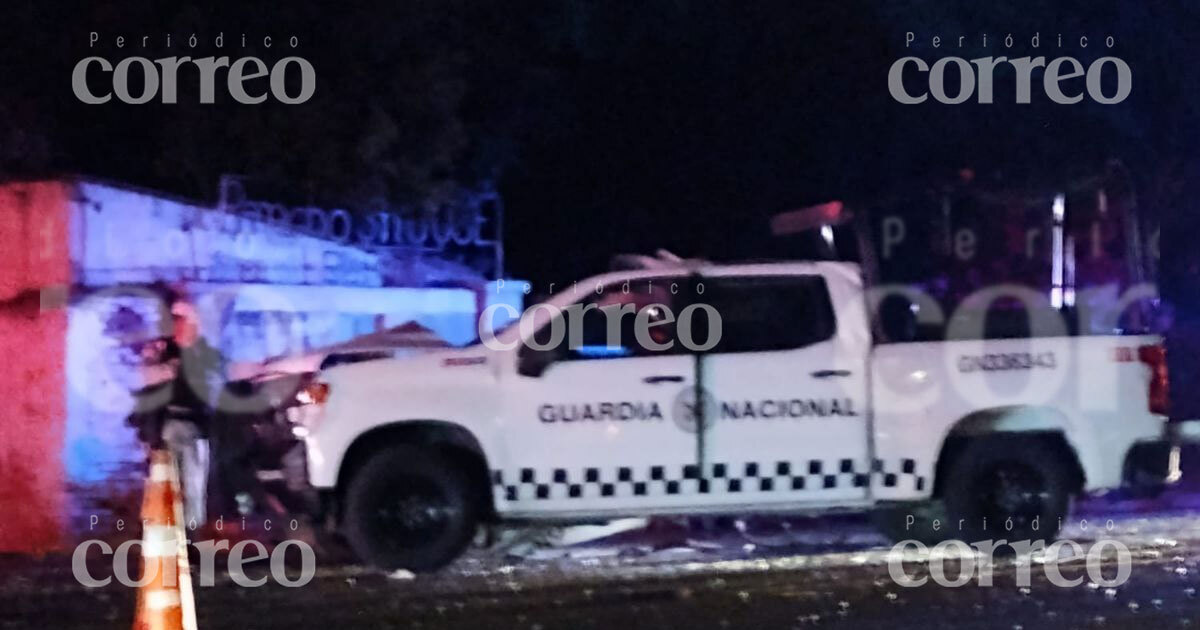 Aparatoso accidente de patrulla de la Guardia Nacional deja cuatro elementos heridos en Cortazar 