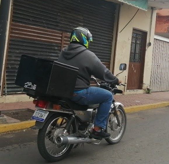 Moto envíos en Salamanca limitan zonas por asaltos