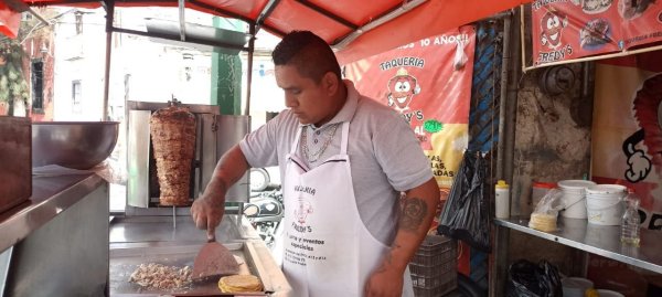 Por más de una década, Taquería Fredy’s alimenta al barrio del Carrizo y Tepetapa en Guanajuato 