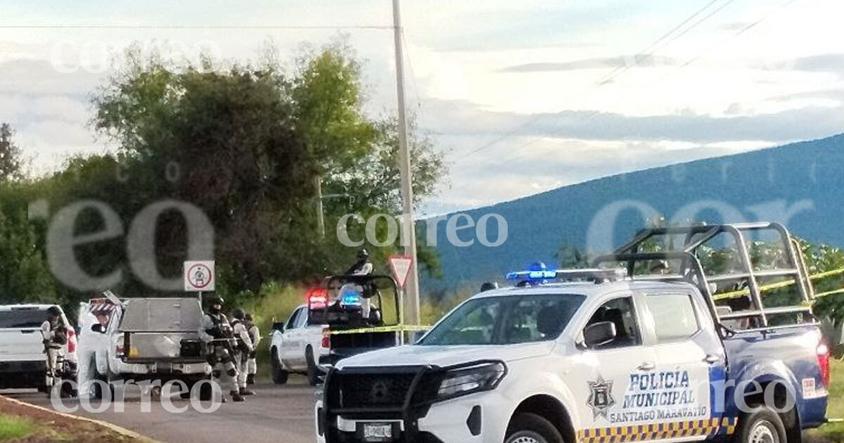 Abandonan dos cuerpos en carretera de Santiago Maravatío 