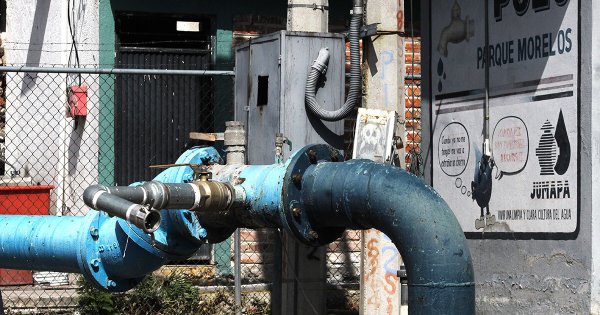 Por dos semanas, habitantes del centro de Celaya sufren por falta de agua, ¿qué dice Jumapa? 