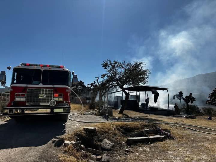 Incendio en San José Iturbide consume una bodega y un corral en la comunidad de Cerrito del Arenas 