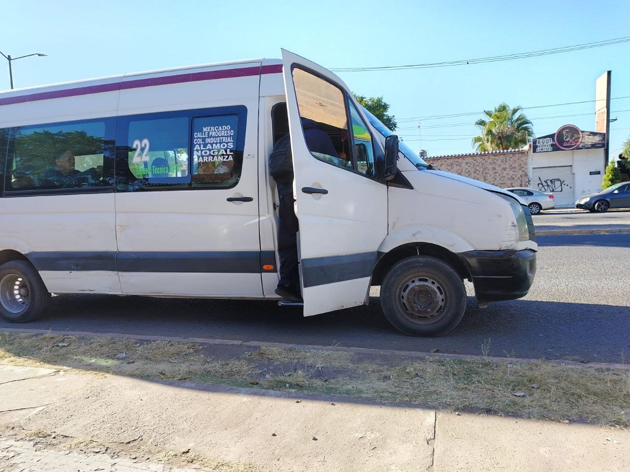 Estudiantes en Salamanca esperan hasta una hora y media por el transporte público, ¿por qué? 