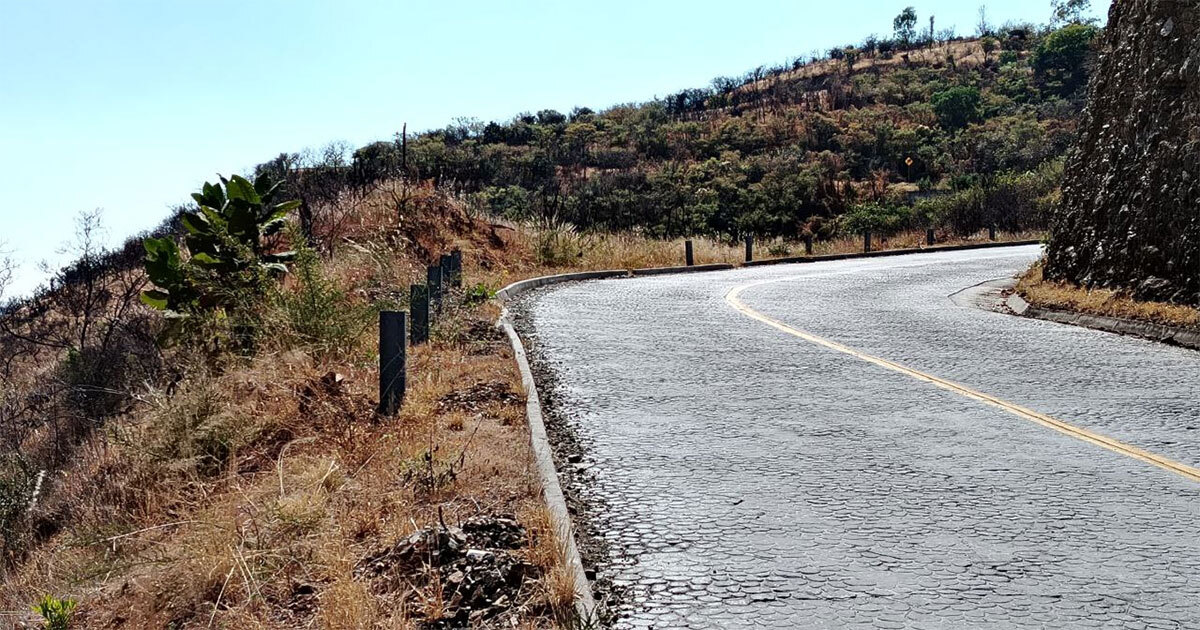 Robo de barreras de contención deja sin protección carretera a Cristo Rey en Guanajuato