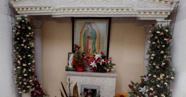 Fe de altura: fieles suben al Cerro del Padre para rendir homenaje a la Virgen del Cerrito