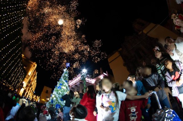 La magia de la Navidad ilumina Guanajuato capital