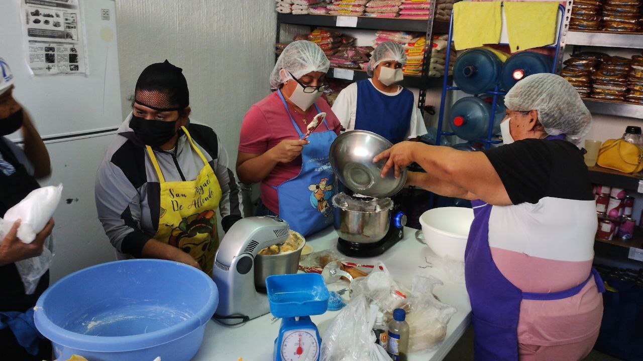 Bazar navideño Dismaar: regalos únicos con causa en Irapuato 