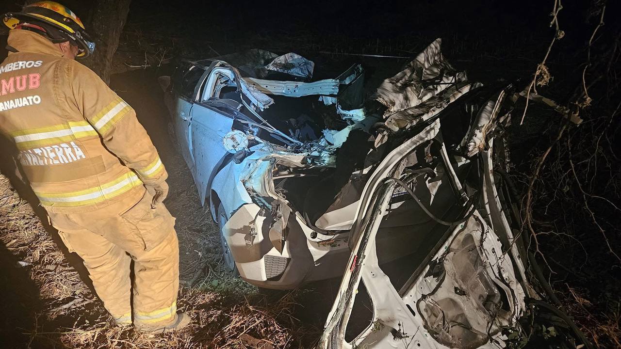 Accidentes de madrugada en Guanajuato capital dejan un muerto y un herido