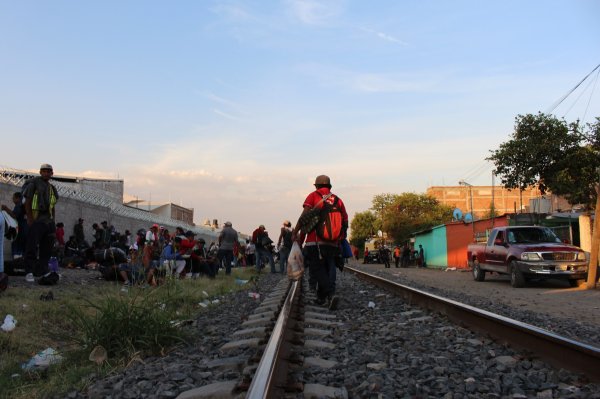 Migrantes piden restituir programas tras desaparición de secretaría en Guanajuato 