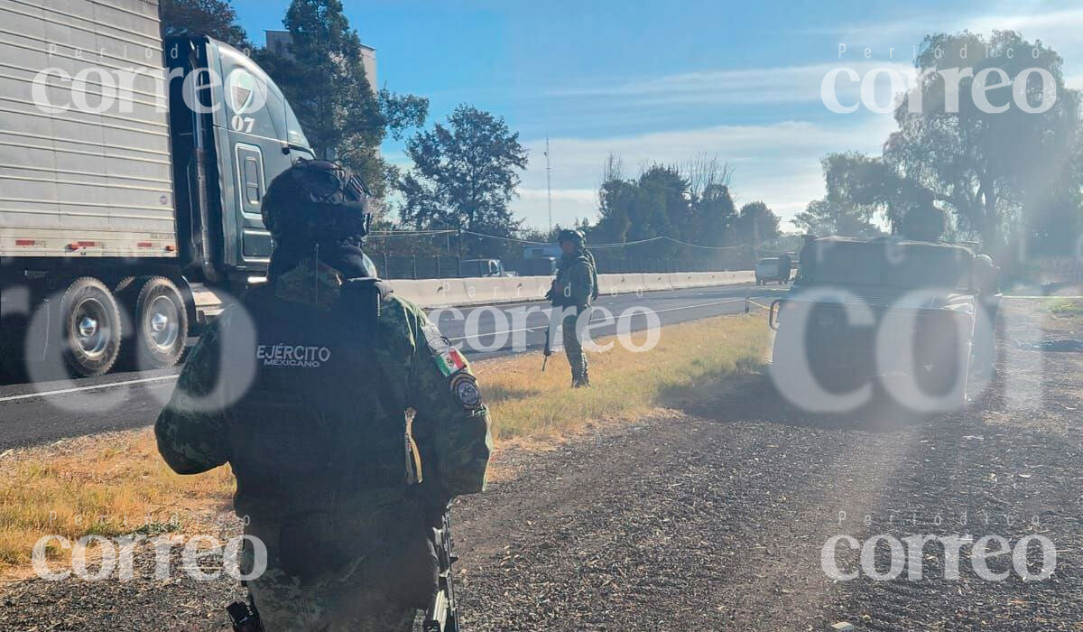 Hallan a hombre sin vida junto a carretera Salamanca--Villagrán