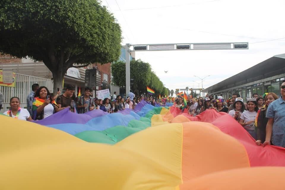 Mariana Oliveros llama a diálogo con colectivos LGBTQ+ para combatir la discriminación en León