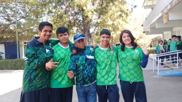 Pedrito, el atleta de Jerécuaro, que decidió volver a la prepa a sus 60 años