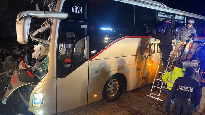 Accidente de autobús en San Luis de la Paz dejó 26 lesionados