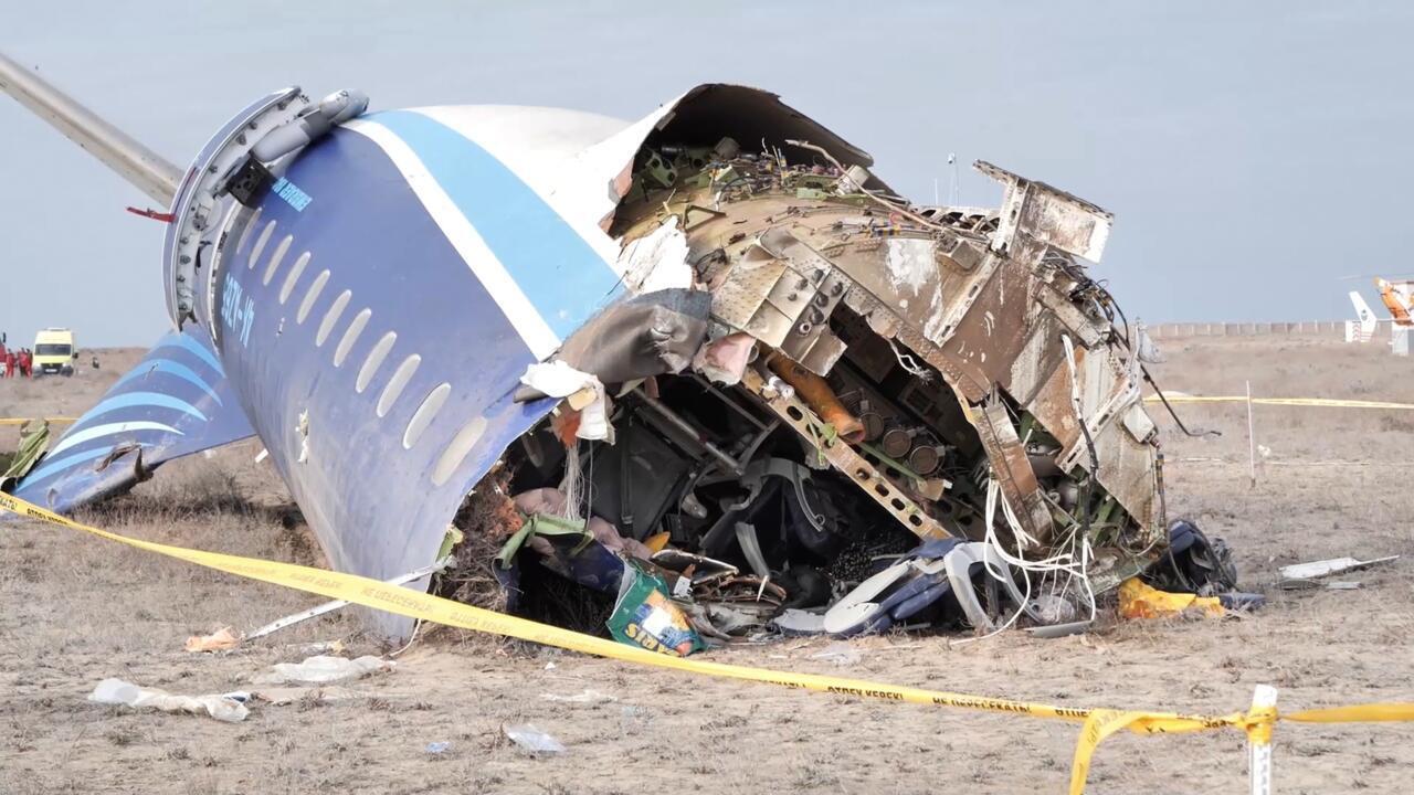 Putin se disculpa con Aliyev por el accidente aéreo de Azerbaijan Airlines