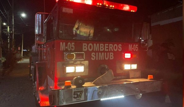 Bomberos extinguieron incendio por pirotecnia en Guanajuato