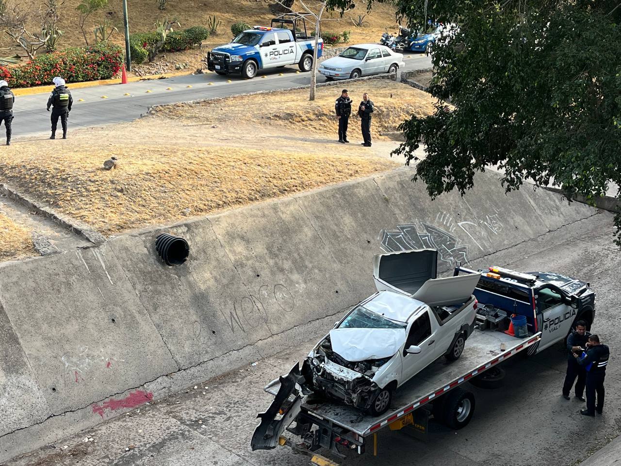 Accidente en Malecón del Río deja daños a una casa en la colonia centro de León