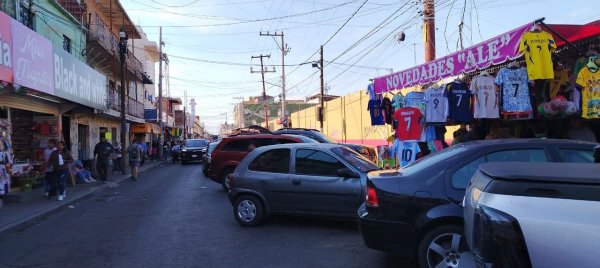 Falta de estacionamiento en mercado Tomasa Esteves, en Salamanca preocupa a locatarios, ¿por qué? 