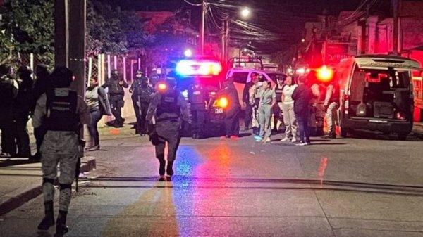 Ataque armado en bar de Villahermosa deja 5 muertos