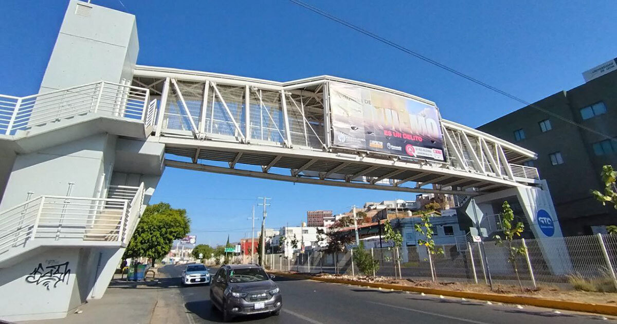 Elevadores en el bulevar Euquerio Guerrero de Guanajuato vuelven a operar tras meses sin servicio 